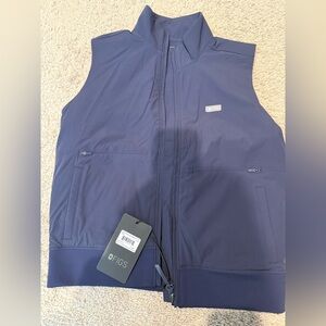 Figs women’s float bomber vest